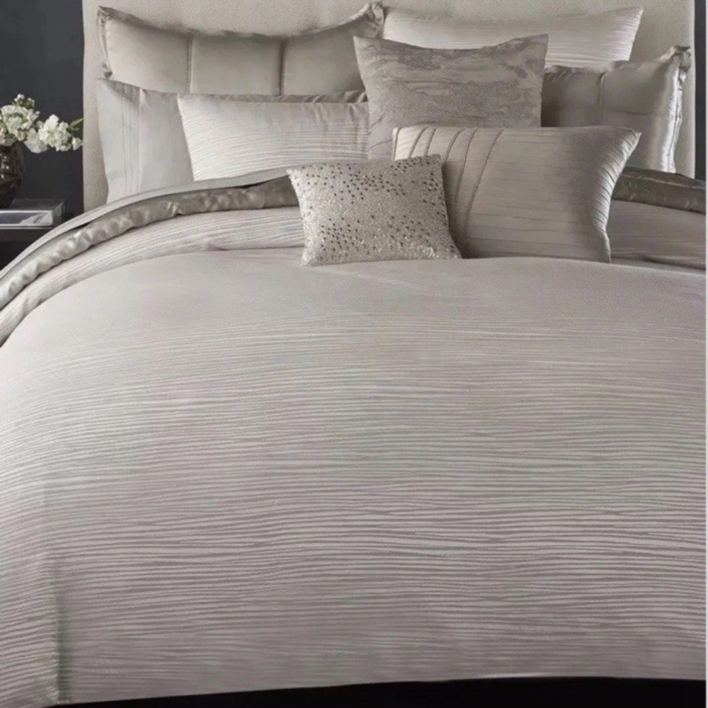 Donna Karan Reflection Silver Full/Queen Duvet Cover **RARE DISCONTINUED**